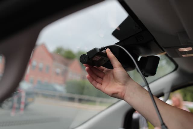Dash Cams for Vans | Van Camera Systems | Radius