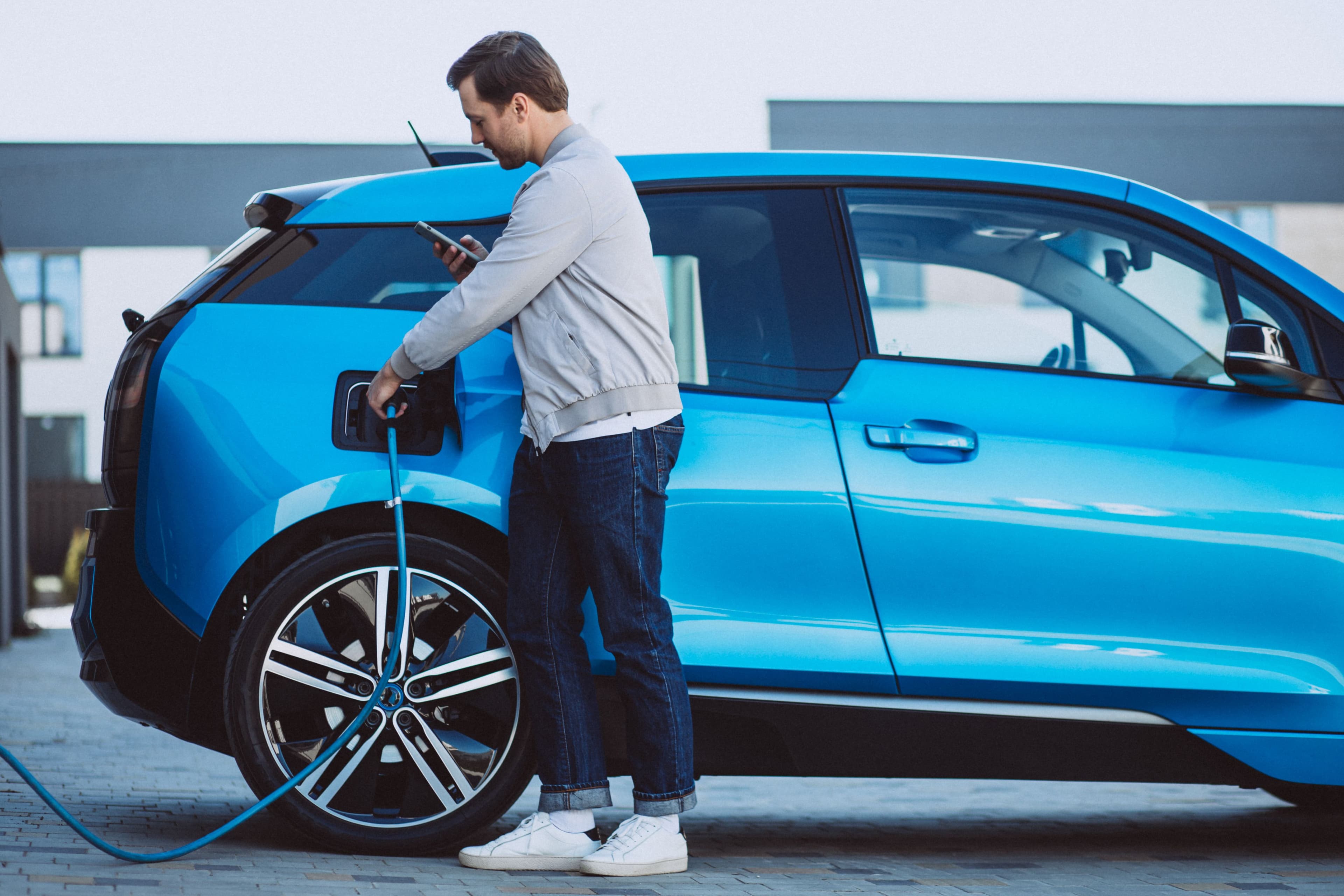 How much does it cost to charge an i3 at home sale