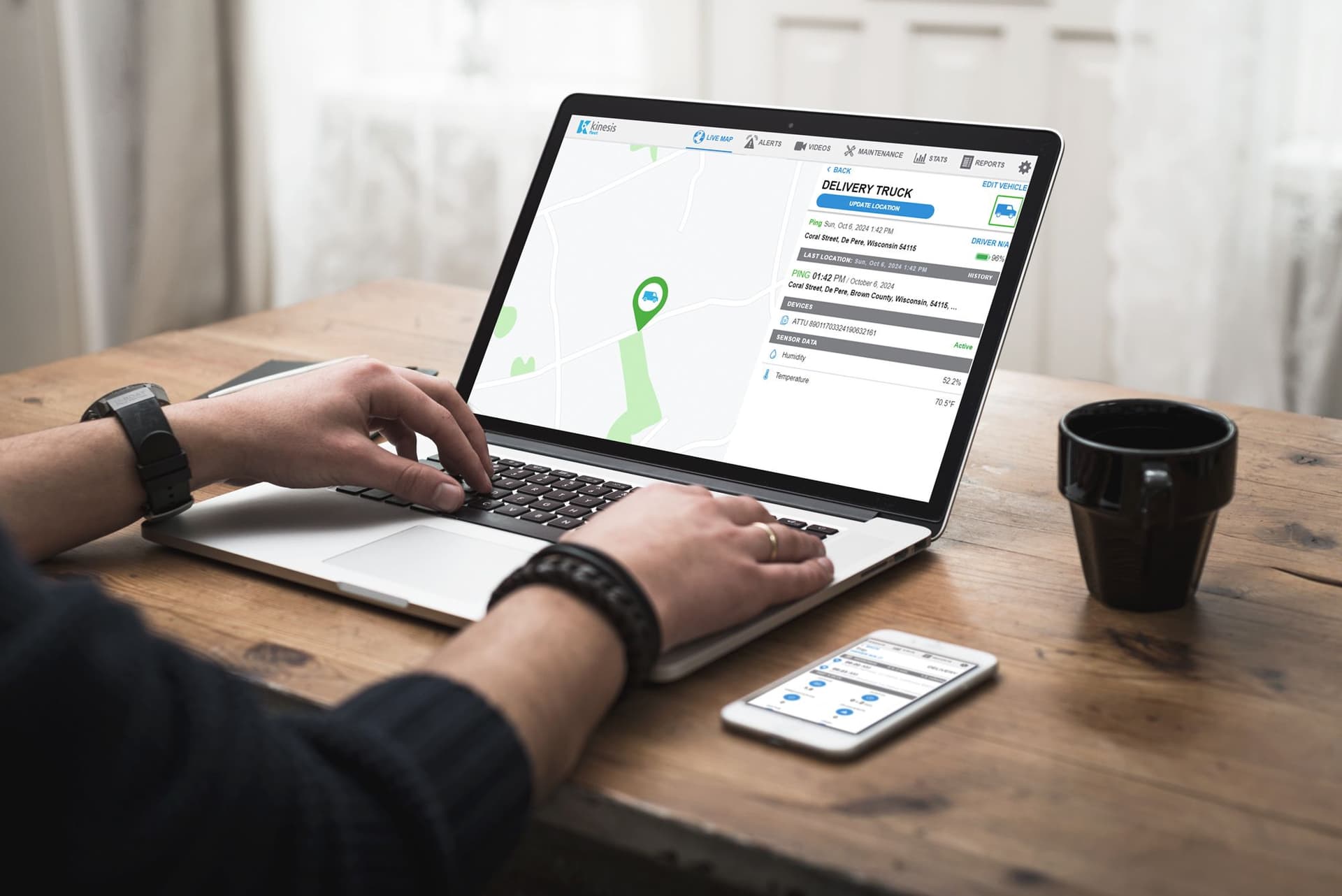 Real-Time Vehicle Tracking | Live Vehicle Tracking | Radius